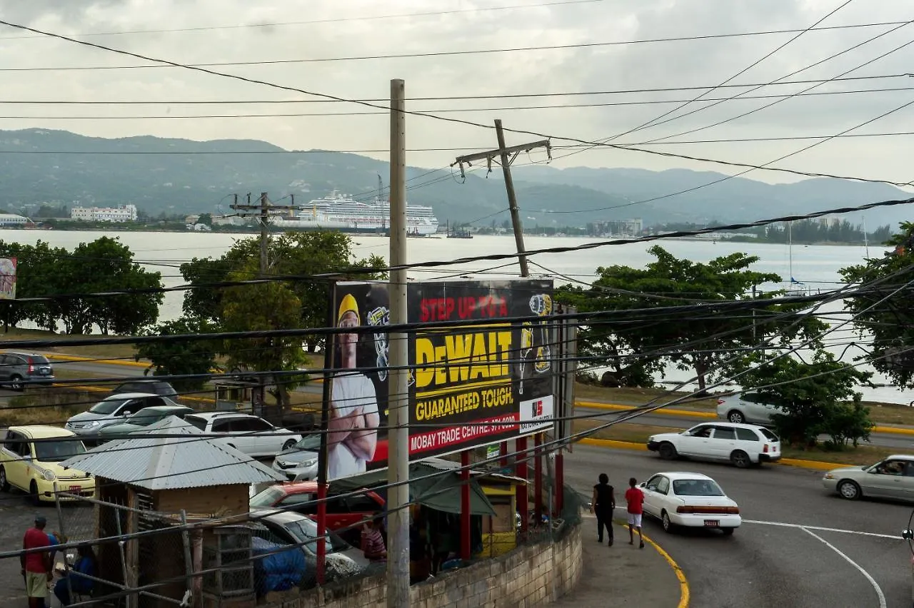 Reggae Hostel Montego Bay